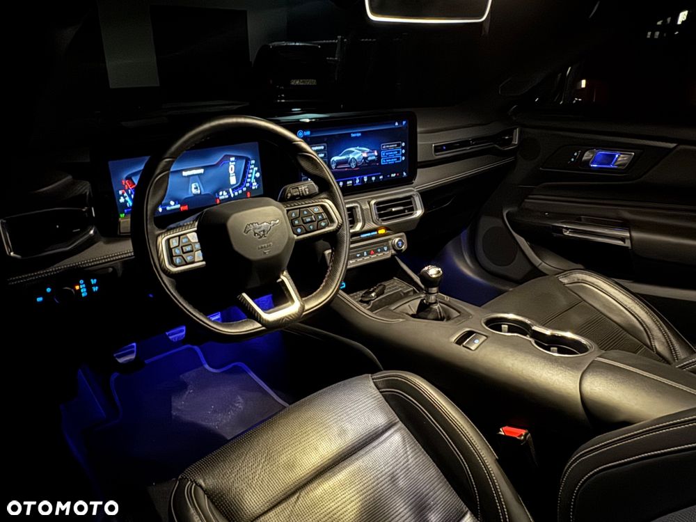 Ford Mustang 5.0 V8 GT - 20