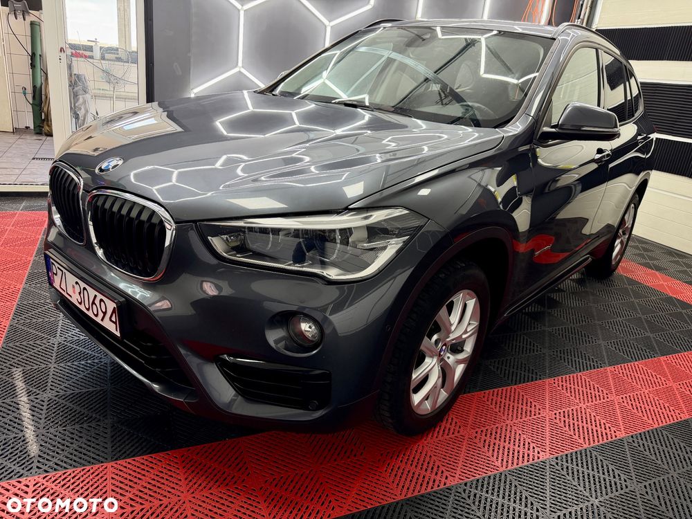 BMW X1 sDrive18d Sport Line - 6