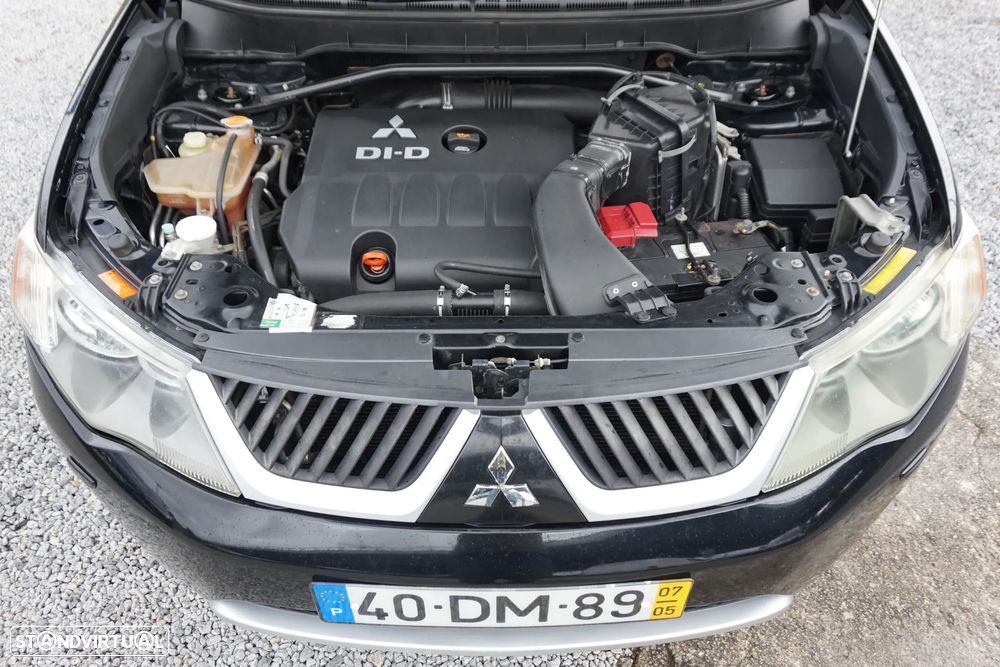 Mitsubishi Outlander 2.0 DI-D Intense+ 4WD - 60