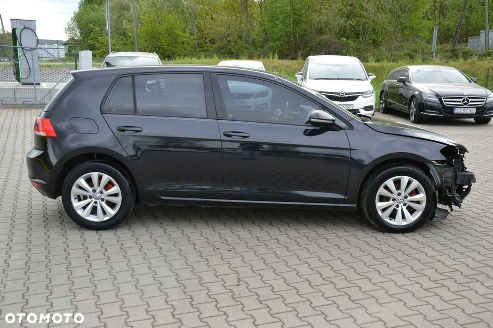 Volkswagen Golf - 8