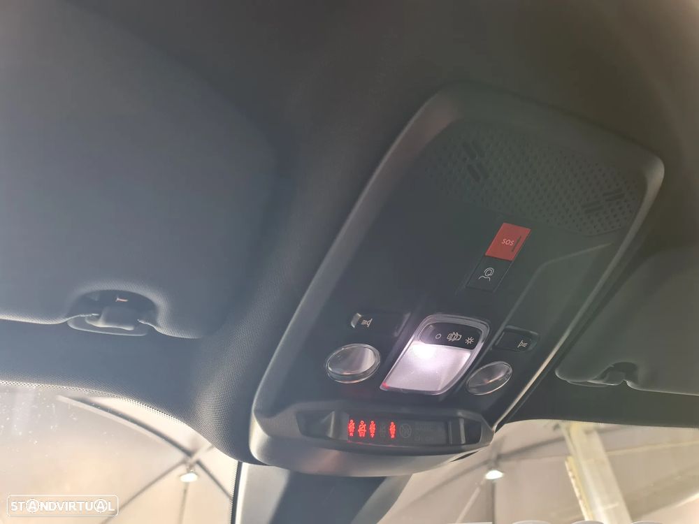 Peugeot 2008 1.2 PureTech Allure Pack - 46