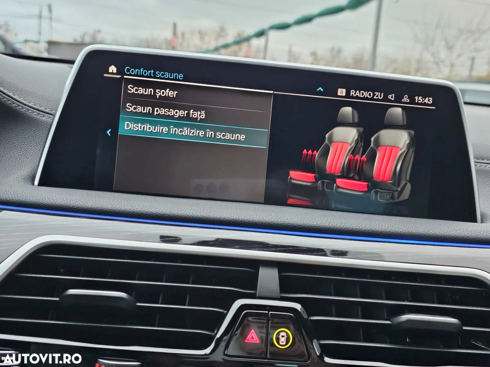 BMW Seria 7 745e - 23