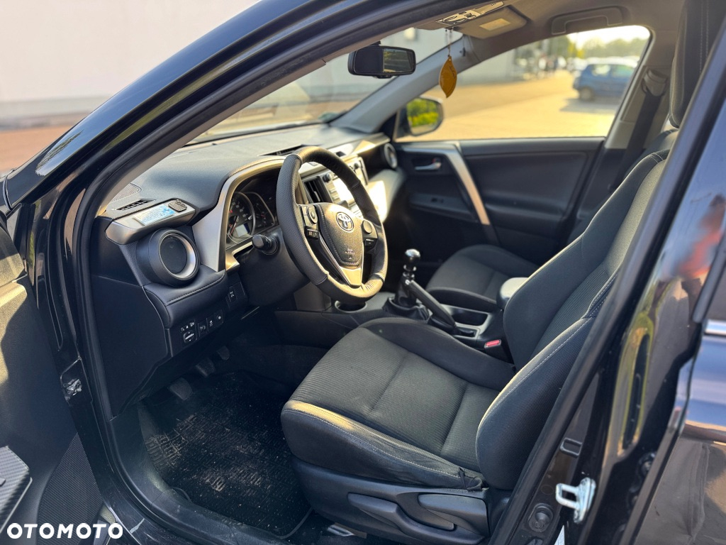 Toyota RAV4 - 12