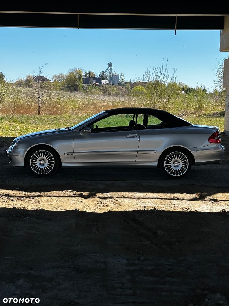 Mercedes-Benz CLK - 13