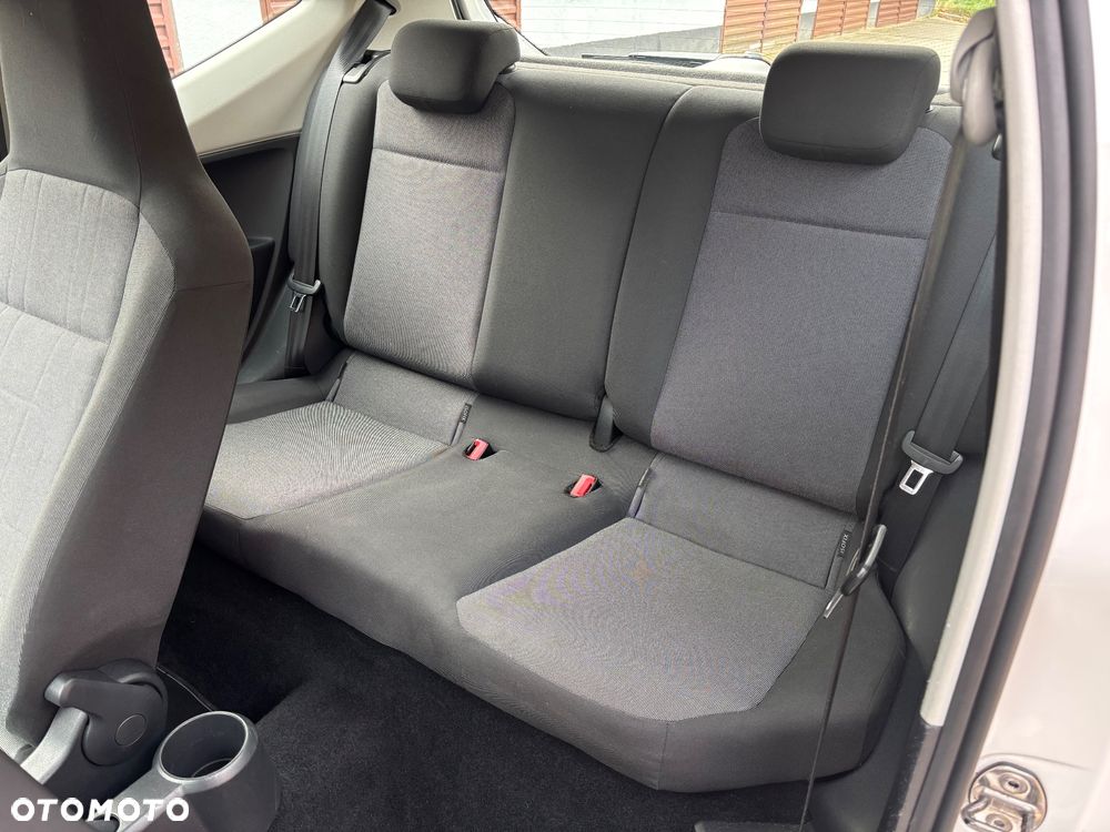 Volkswagen up! (BlueMotion Technology) move - 10