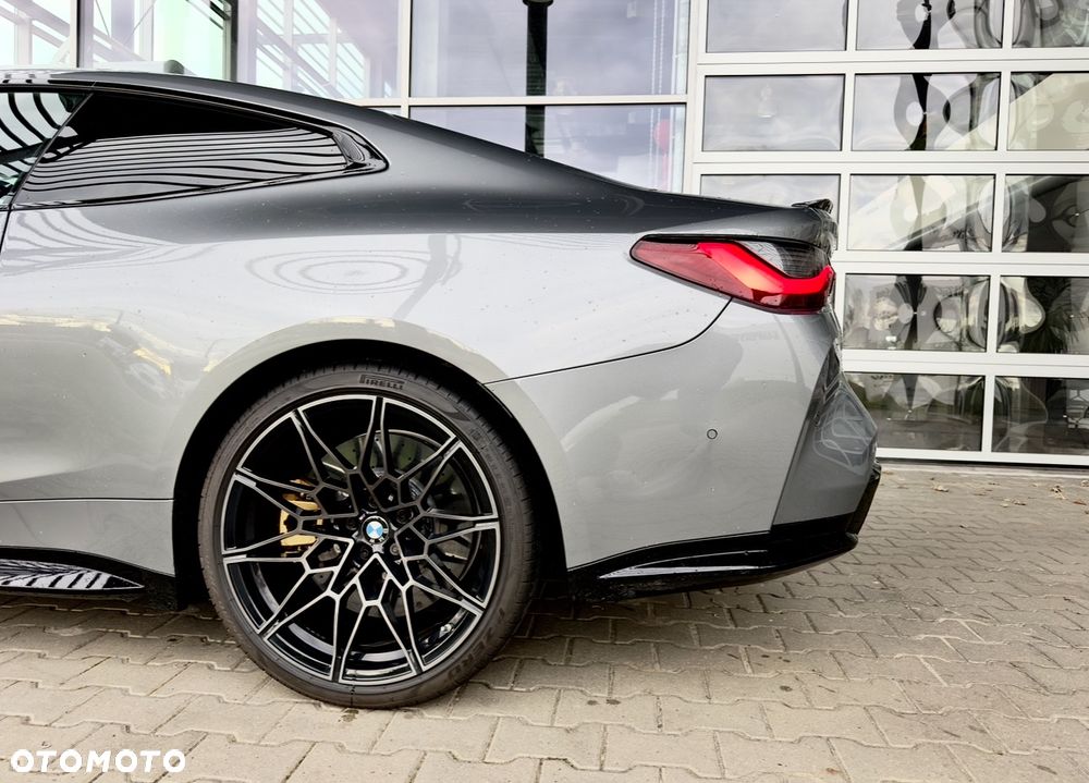 BMW M4 Competition M xDrive sport - 30
