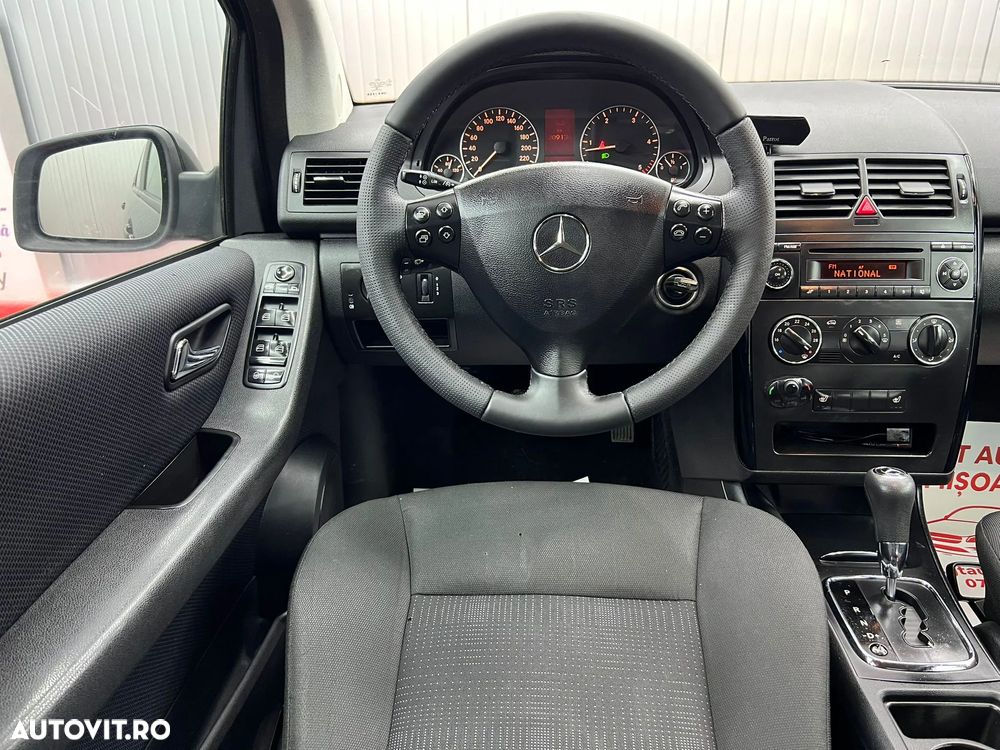 Mercedes-Benz A 180 - 9