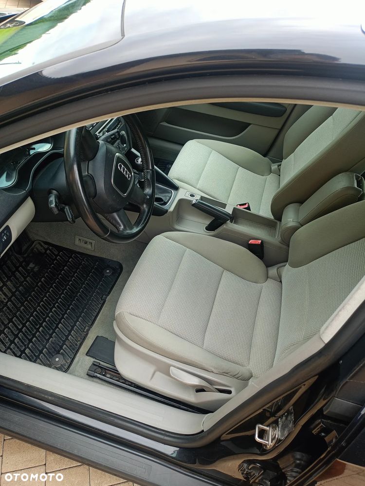 Audi A3 Sportback - 12