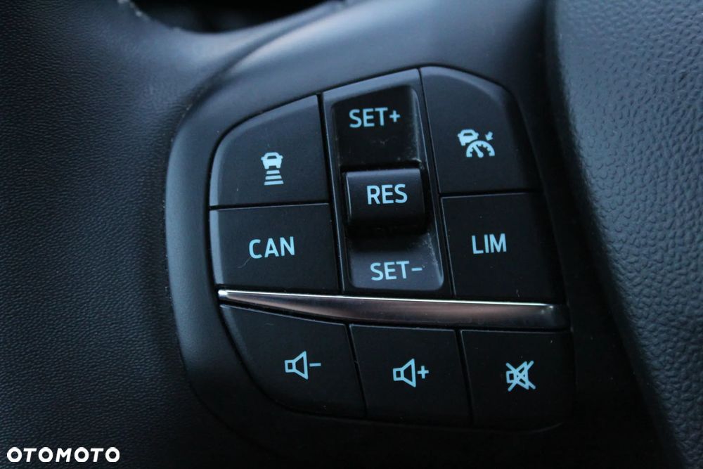 Ford Fiesta 1.0 EcoBoost mHEV Titanium X ASS - 19