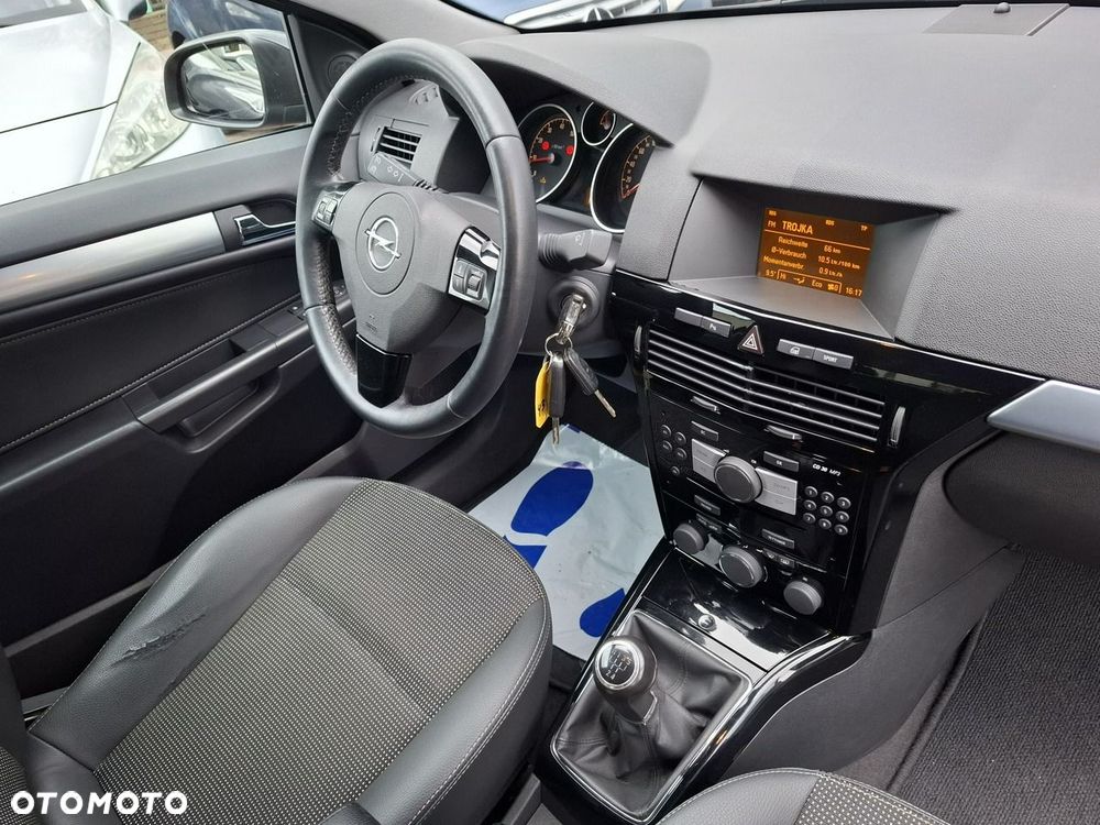 Opel Astra 1.8 Innovation - 18
