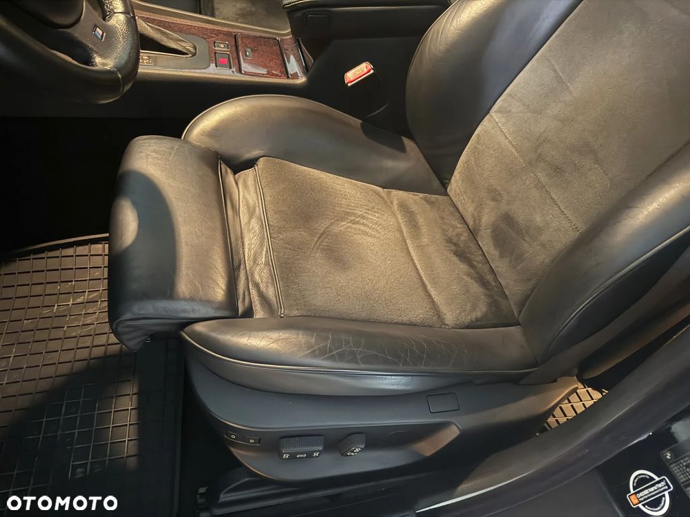 BMW Seria 7 - 15