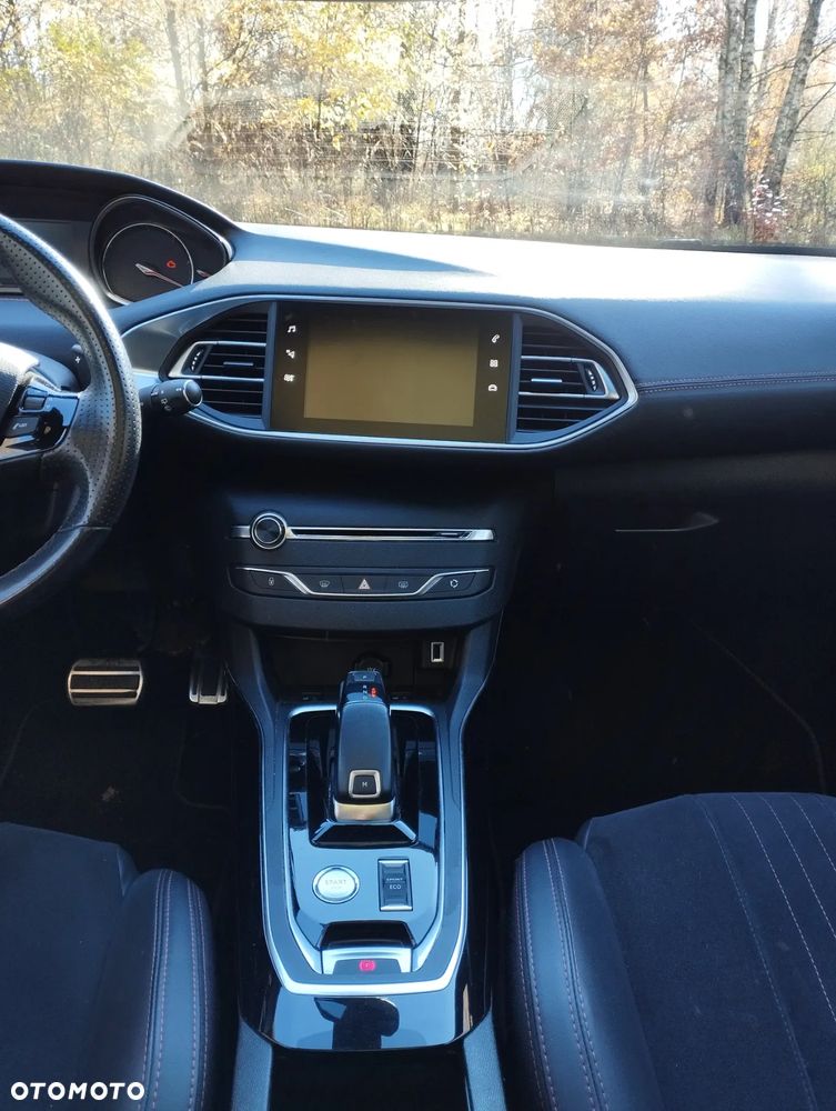 Peugeot 308 BlueHDi FAP 180 EAT8 Stop & Start GT - 15