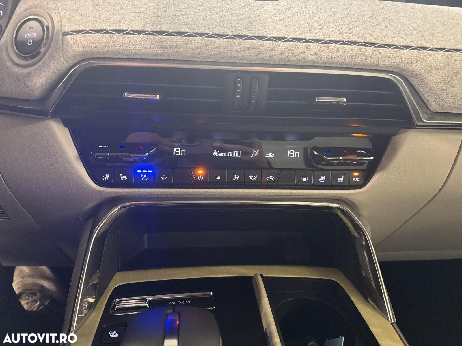Mazda CX-60 e-Skyactiv PHEV Takumi - 14