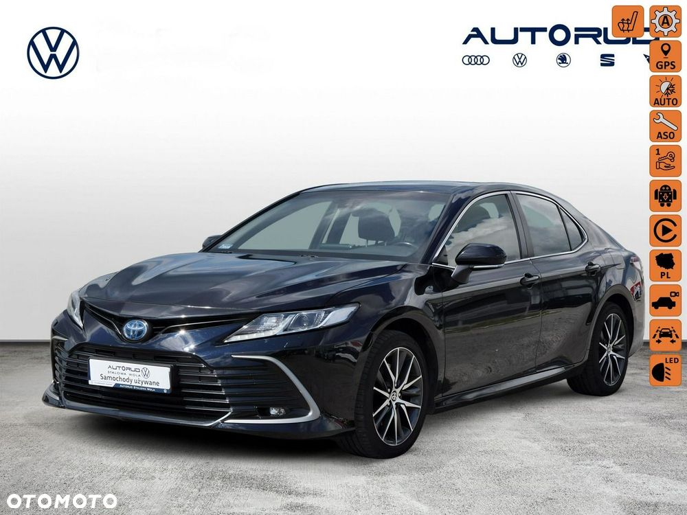 Toyota Camry - 1