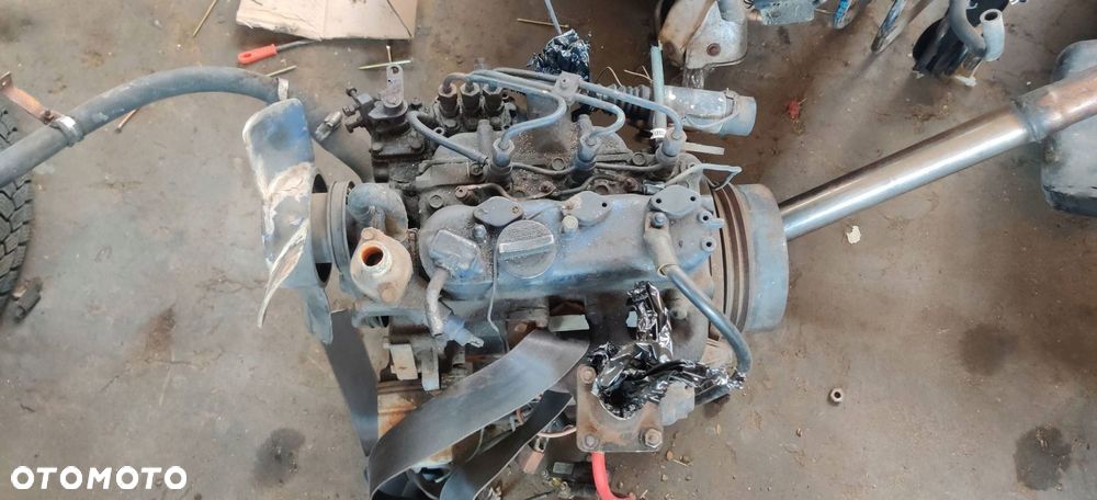 Kompletny silnik trzycylindrowy diesel Kubota uszkodzony na części w całośc - 5