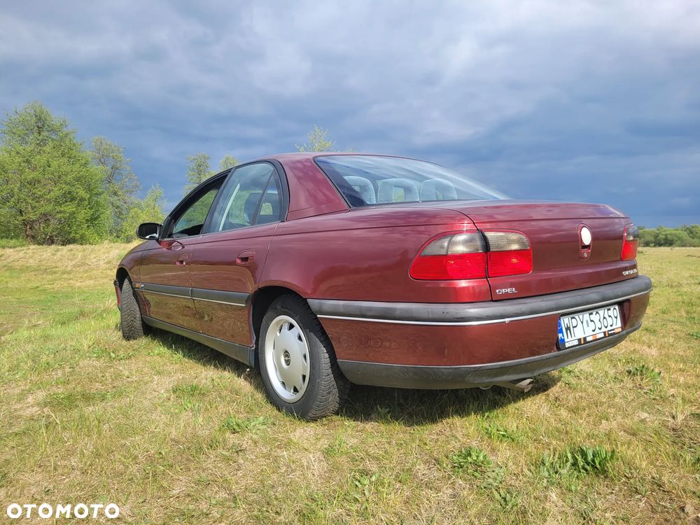 Opel Omega 2.0 CD - 5