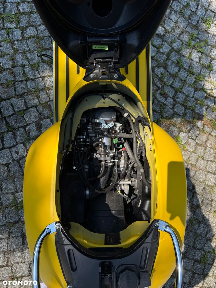 Vespa GTS - 13