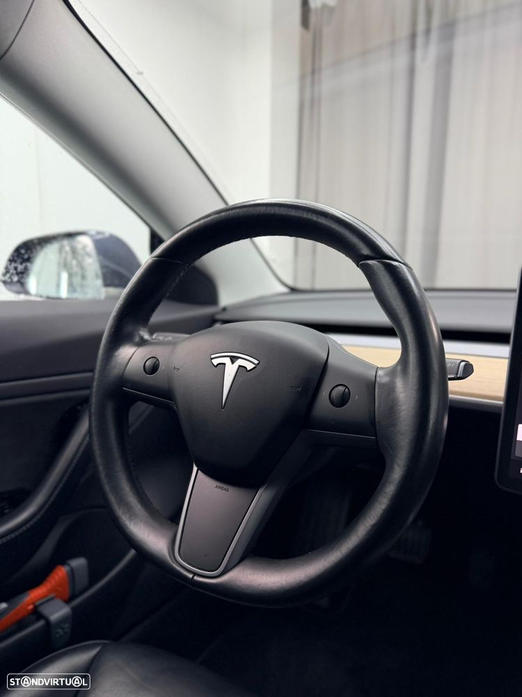 Tesla Model 3 Long-Range Dual Motor AWD - 19