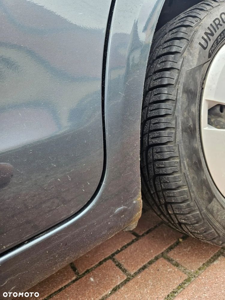 Volkswagen Polo - 11