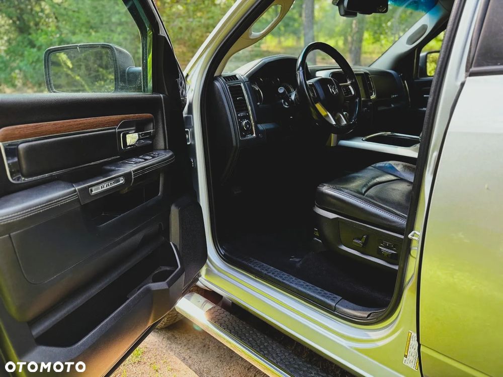 Dodge RAM 5.7 4x4 - 20