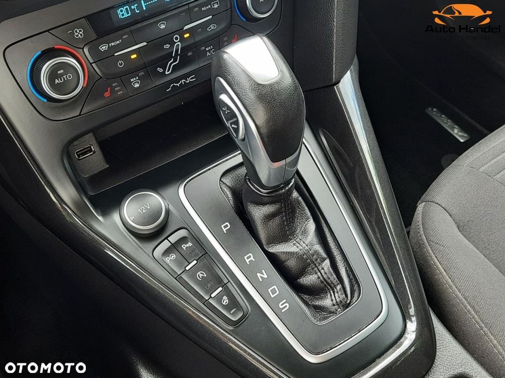 Ford Focus 1.5 EcoBoost STart-Stopp-System TITANIUM - 41