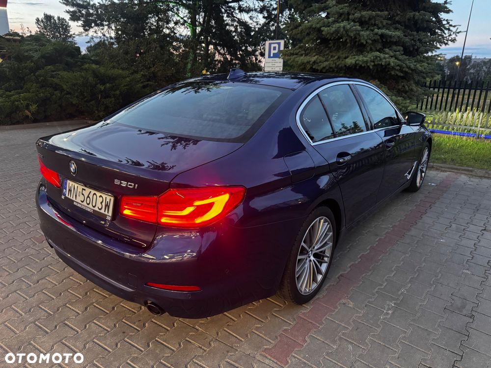 BMW Seria 5 530i xDrive Sport Line sport - 3
