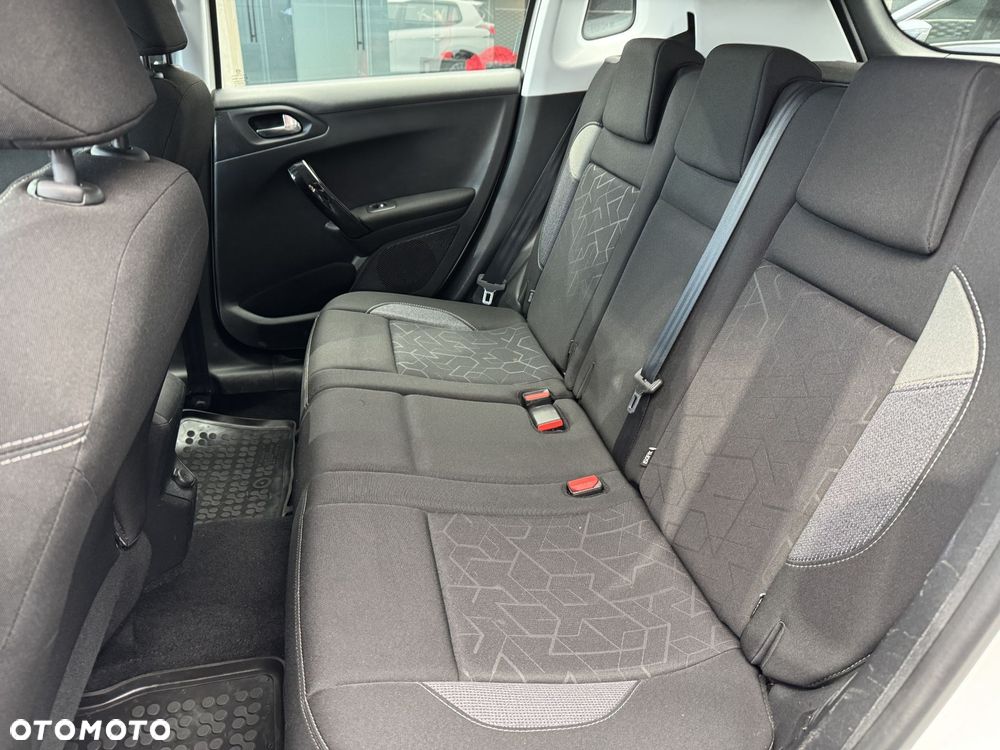 Peugeot 2008 1.5 BlueHDi Active - 15