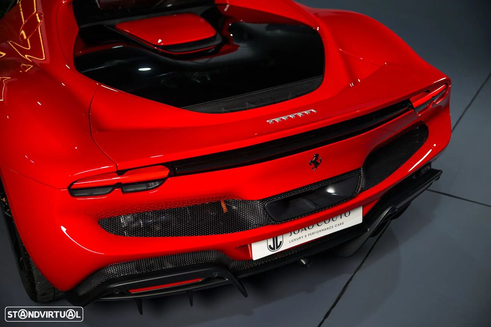 Ferrari 296 GTB - 18