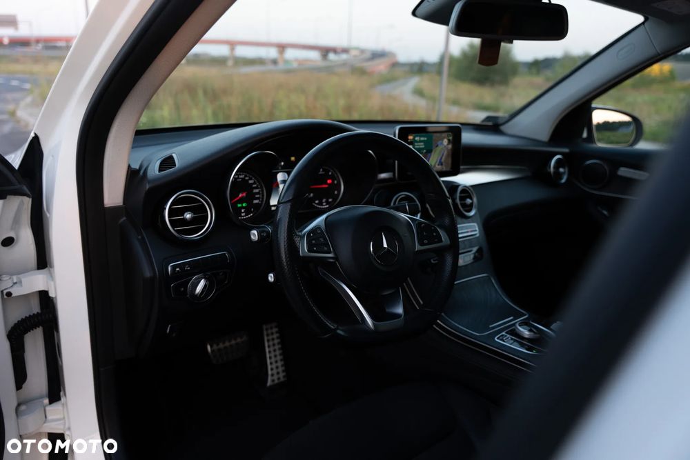Mercedes-Benz GLC - 23