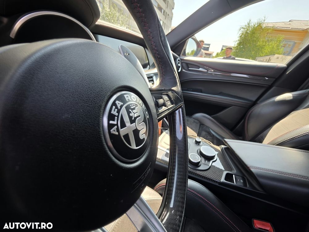 Alfa Romeo Stelvio 2.9 V6 Turbo AWD AT8 Quadrifoglio - 14