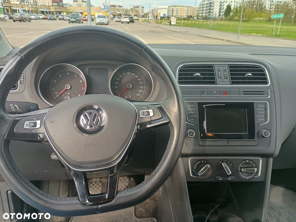 Volkswagen Polo - 9