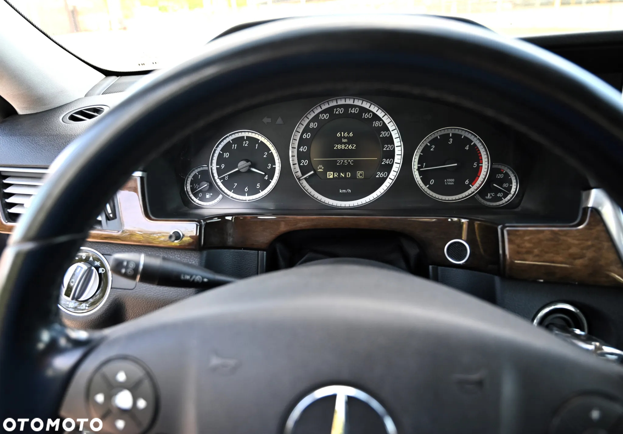 Mercedes-Benz Klasa E - 26