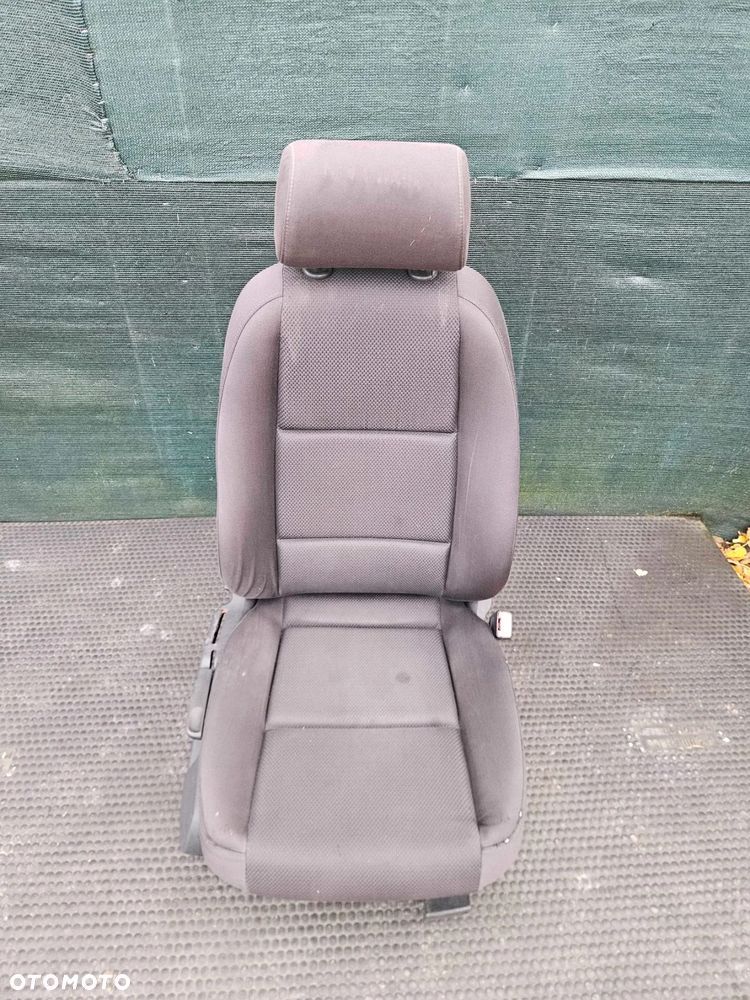 Fotel Siedzenie Pasażera 8E0881106 A Pasażer Prawy Przód Welur Soul Zagłowek Zapinka Pasa Osłona Audi A4 B6 B7 - 1