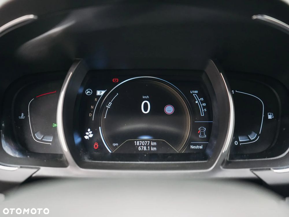 Renault Grand Scenic - 24