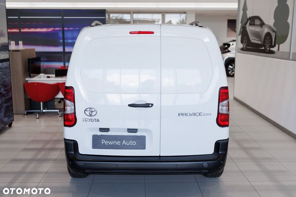 Toyota PROACE CITY VERSO - 5