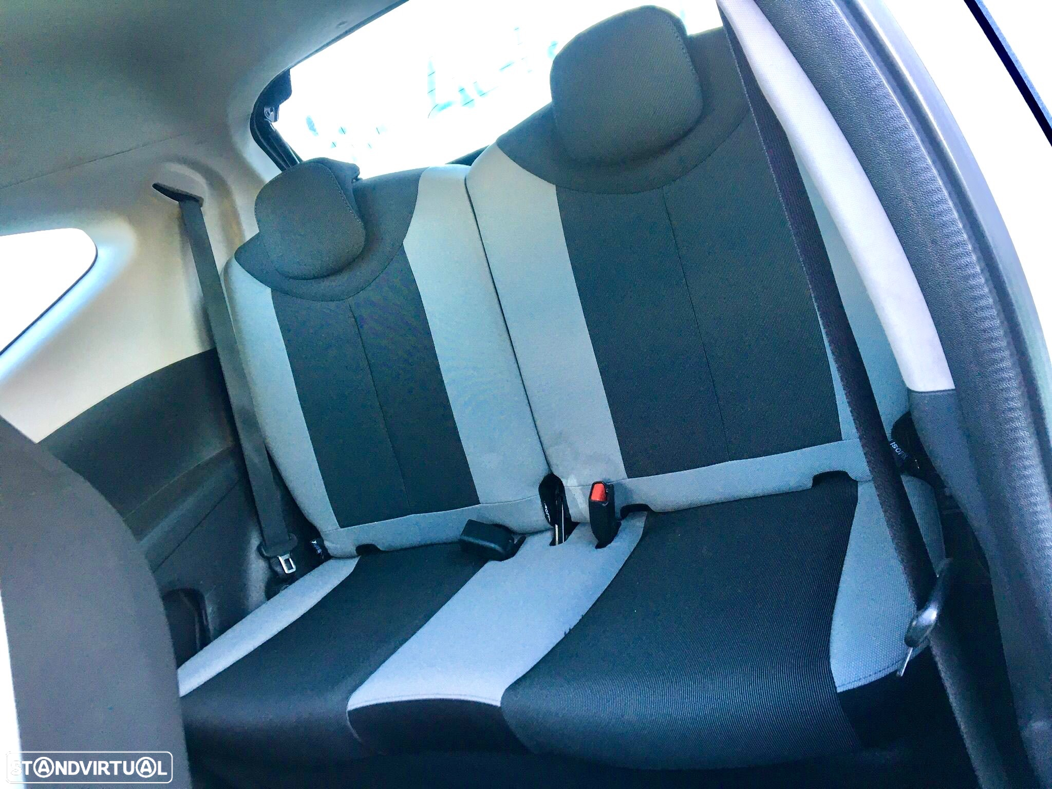Toyota Aygo 1.0 X-Clusiv - 5
