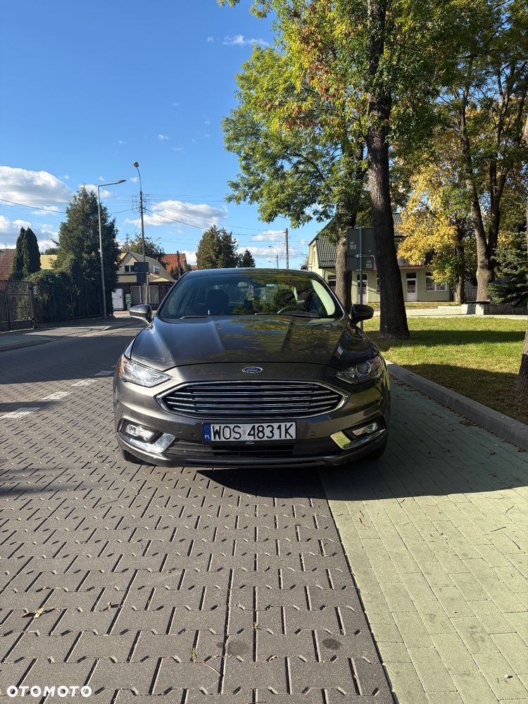 Ford Fusion - 2