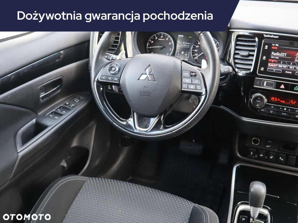 Mitsubishi Outlander - 9