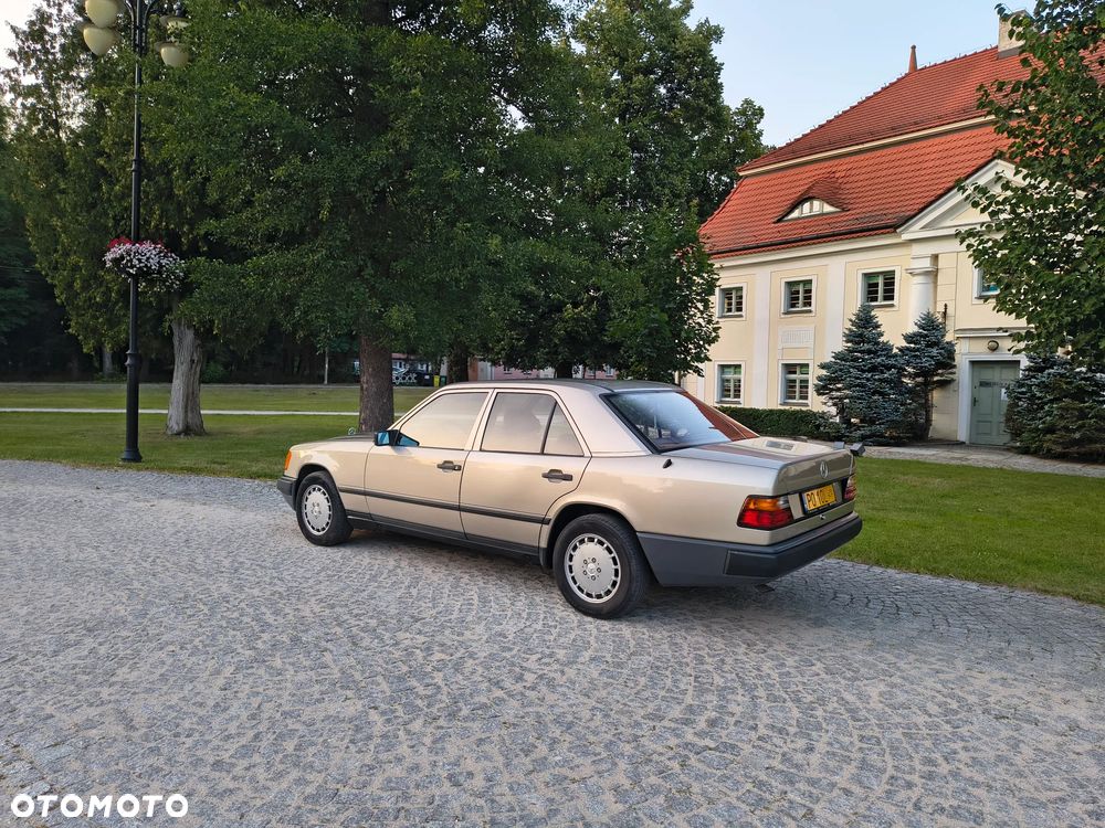 Mercedes-Benz W124 (1984-1993) - 3