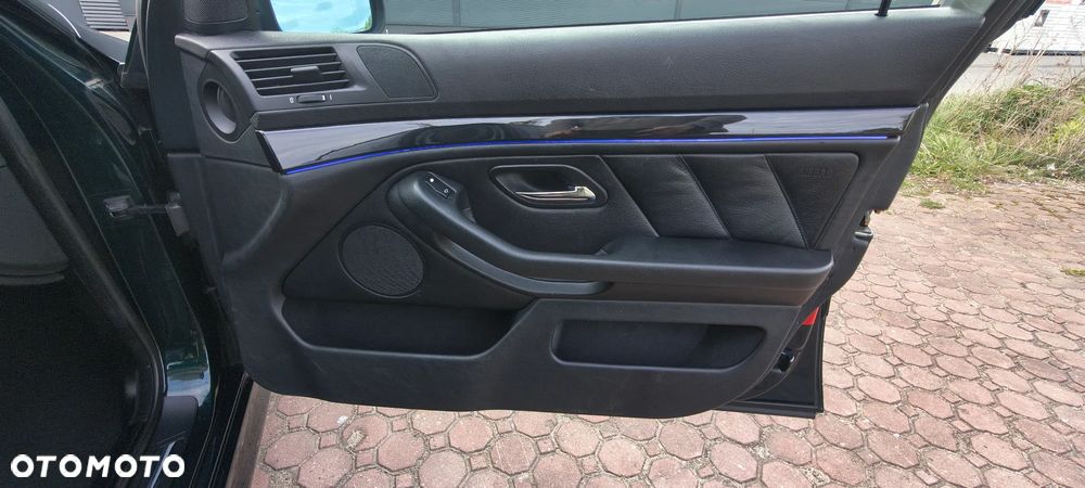 BMW Seria 5 528i - 19