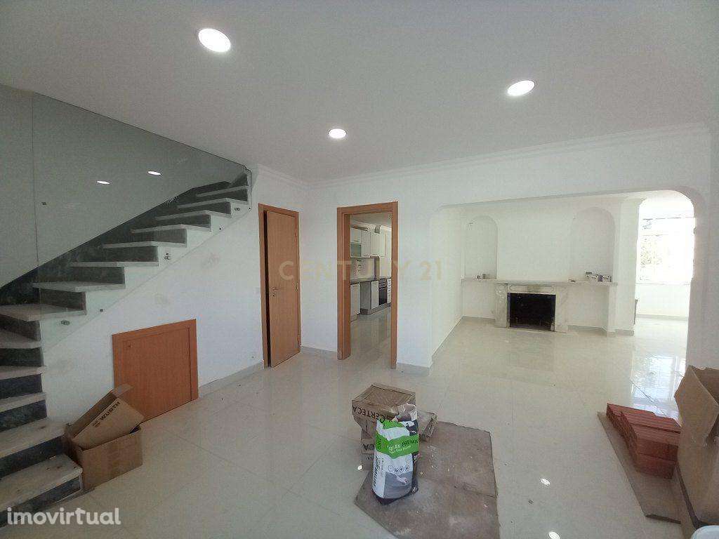 Moradia T3+T3 Parede - Grande imagem: 3/36