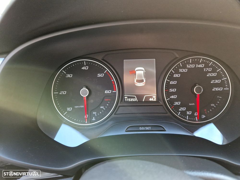 SEAT Leon ST 2.0 TDI DPF Style - 15