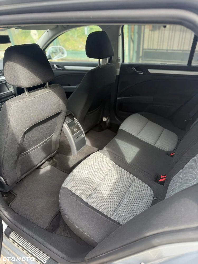 Skoda Superb 2.0 TDI Green tec Ambition - 9