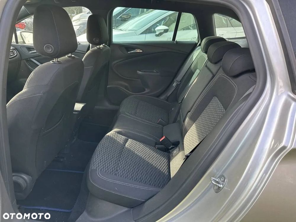 Opel Astra 1.6 D (CDTI) Automatik Dynamic - 5