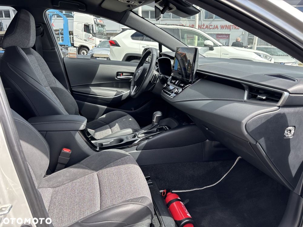 Toyota Corolla - 15