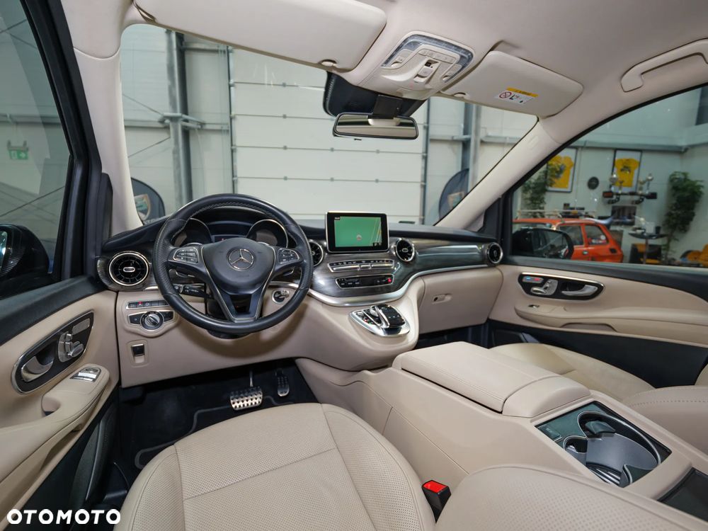 Mercedes-Benz Klasa V 300 d 4-Matic 9G-Tronic (d³ugi) - 14