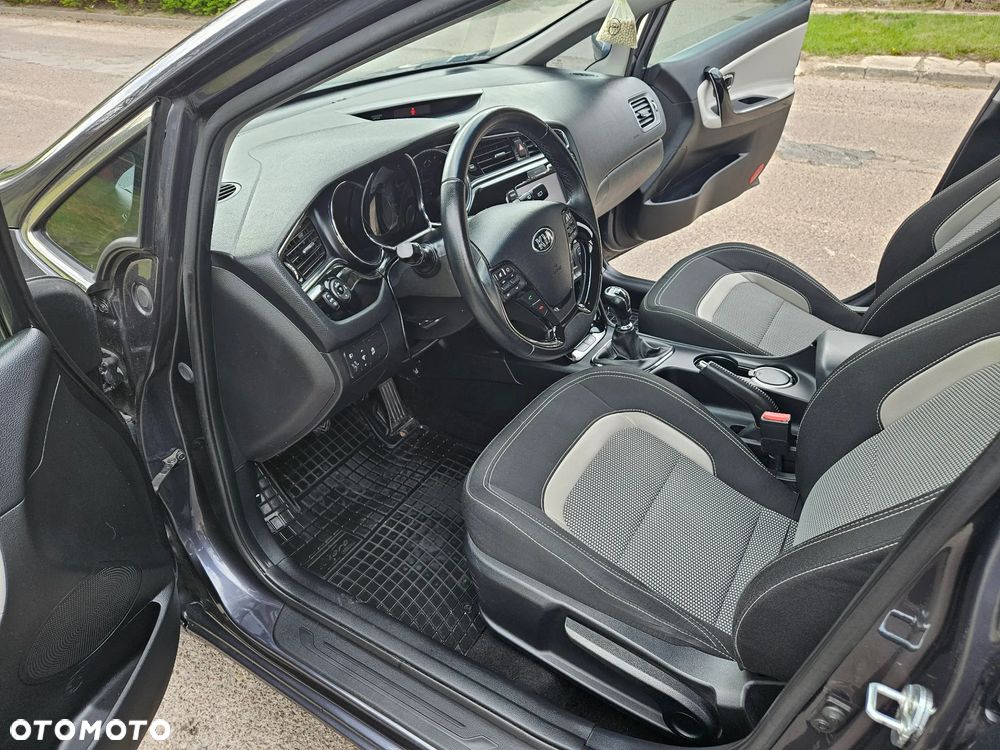 Kia Ceed 1.6 CRDi L Business Line - 19