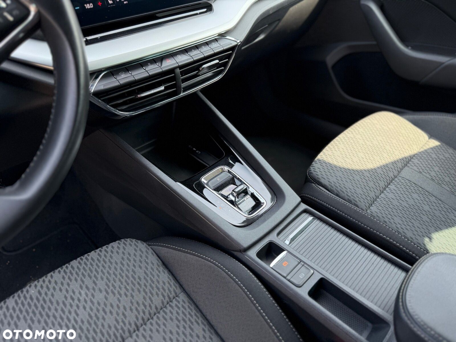 Skoda Octavia 2.0 TDI Style DSG - 21