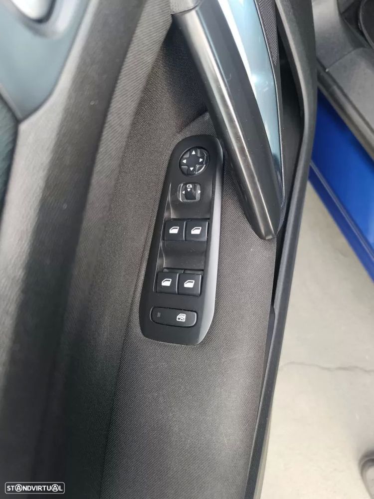 Peugeot 308 1.6 BlueHDi Allure - 12