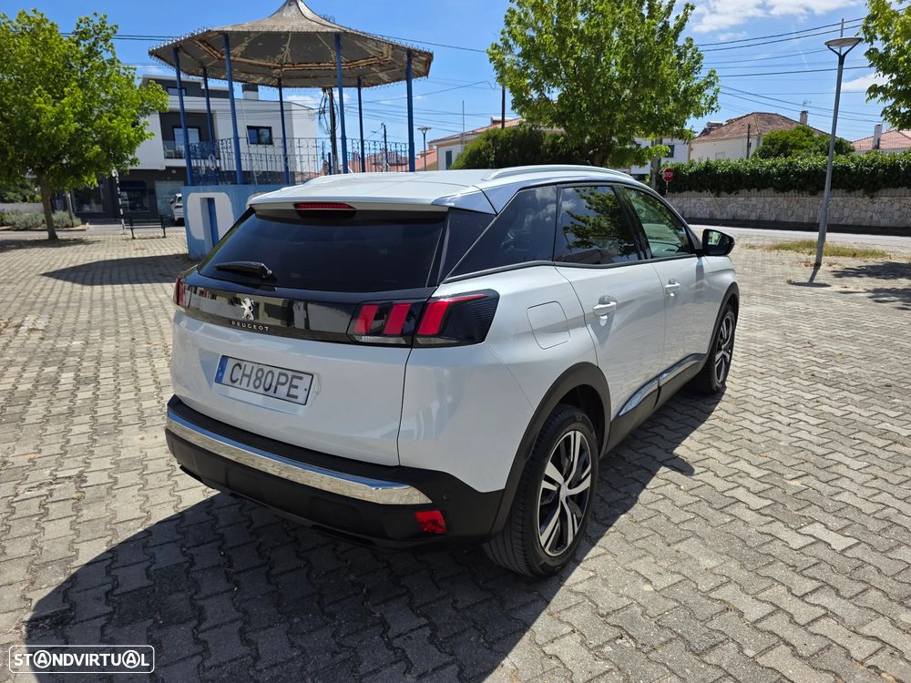 Peugeot 3008 1.2 PureTech Allure Pack - 4